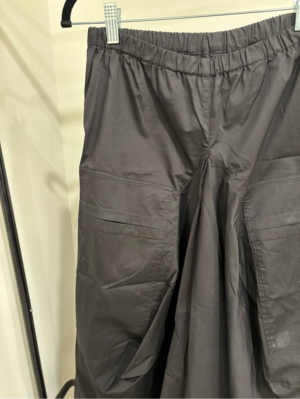 Yuvita Drape Large Pocket Midi Black Skirt - Picture 2 of 6